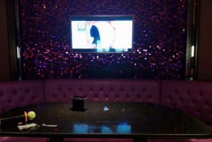 杭州生意好的ktv招聘包厢公主,夜场KTV小费一般是给多少